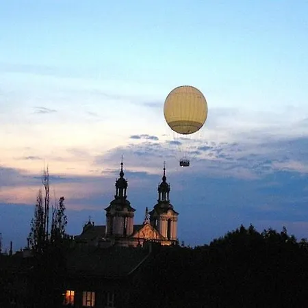 Near Wawel Castle アパート *